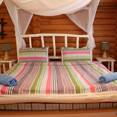 Nebesa Guest House Chimgan Exterior foto
