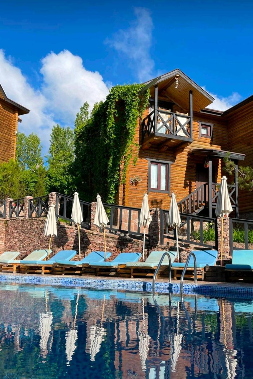 Nebesa Guest House Chimgan Exterior foto