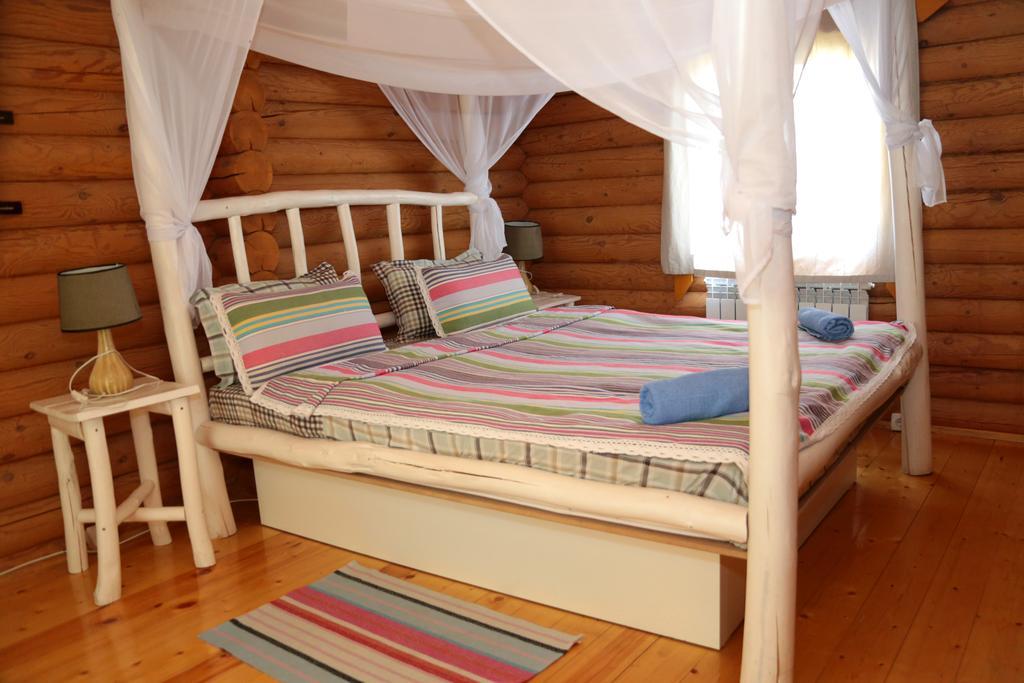 Nebesa Guest House Chimgan Exterior foto